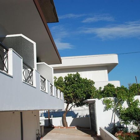 Iljo Apartments Ksamil Exteriér fotografie
