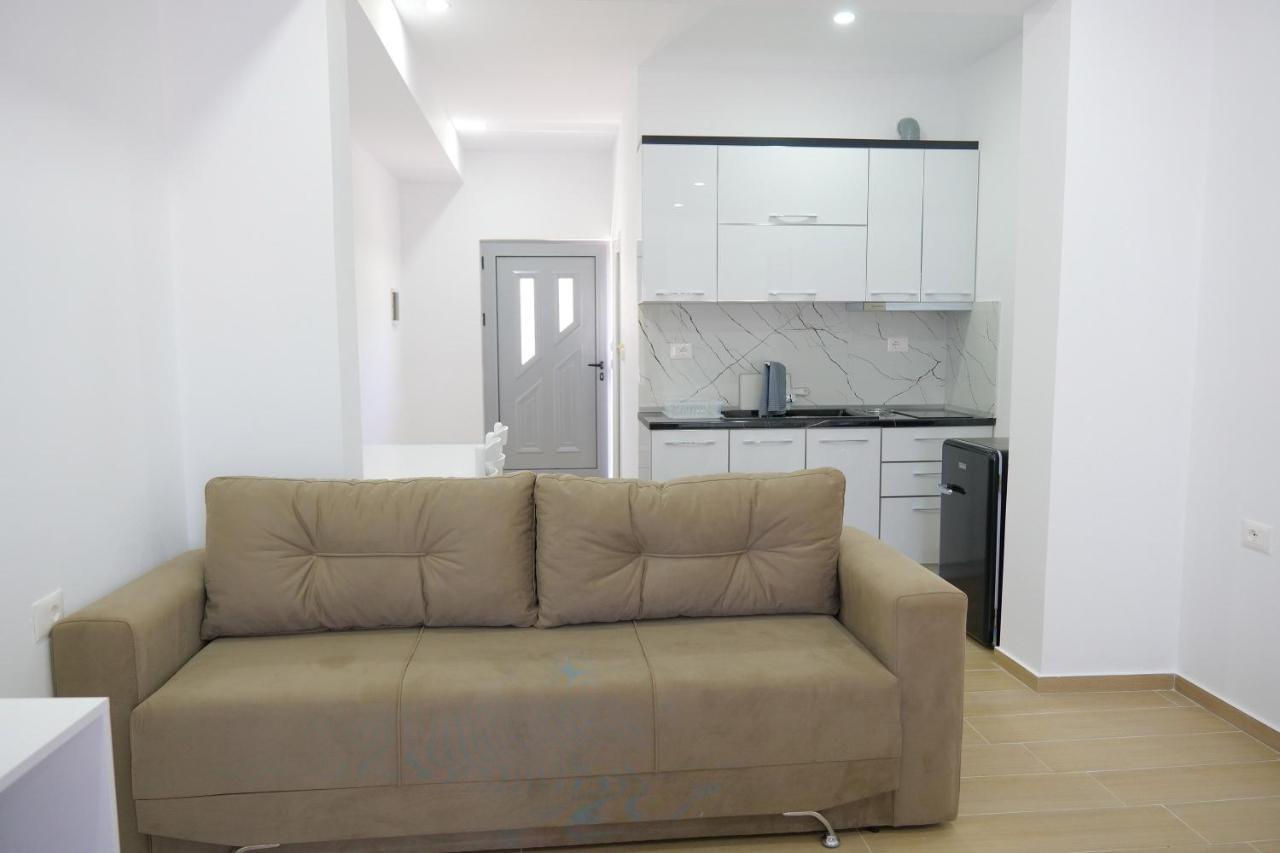 Iljo Apartments Ksamil Exteriér fotografie
