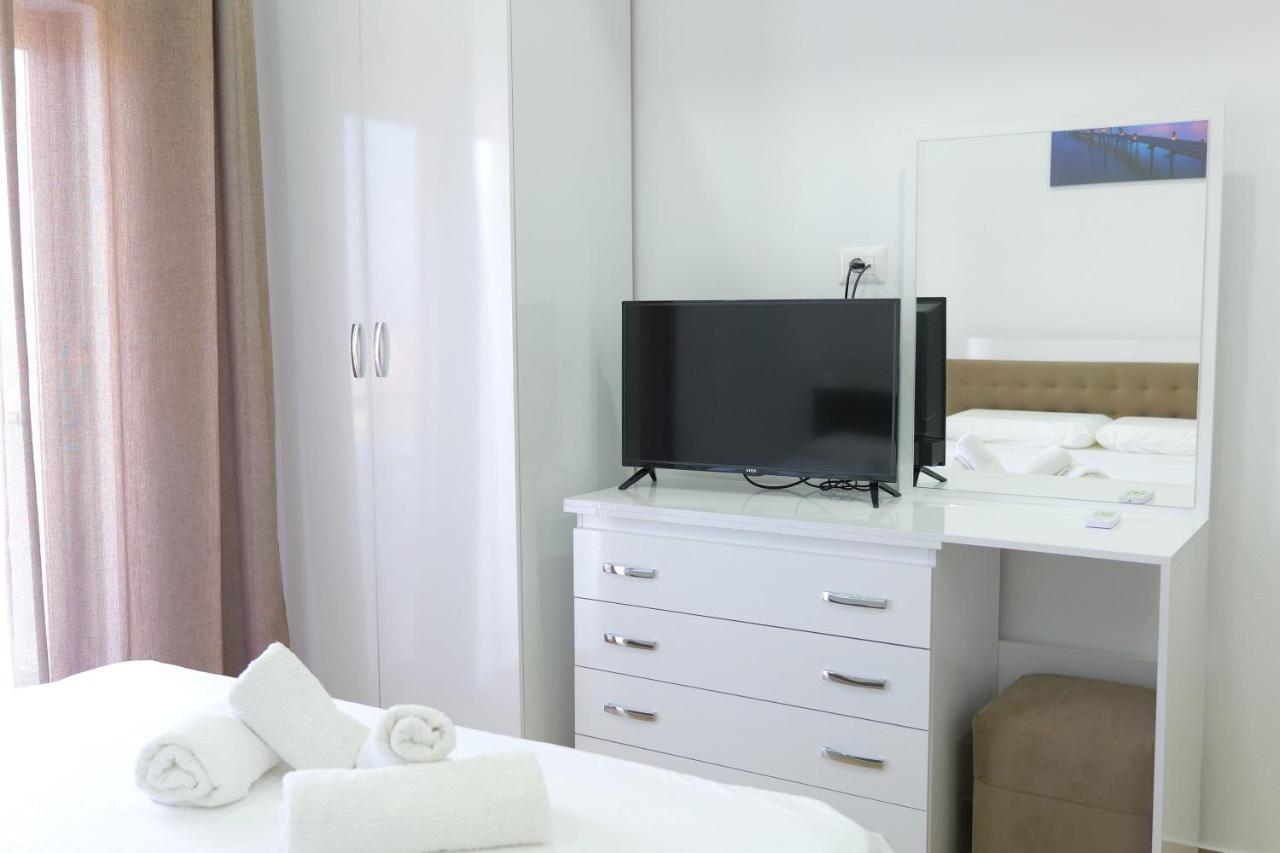 Iljo Apartments Ksamil Exteriér fotografie