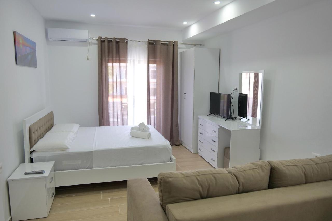 Iljo Apartments Ksamil Exteriér fotografie