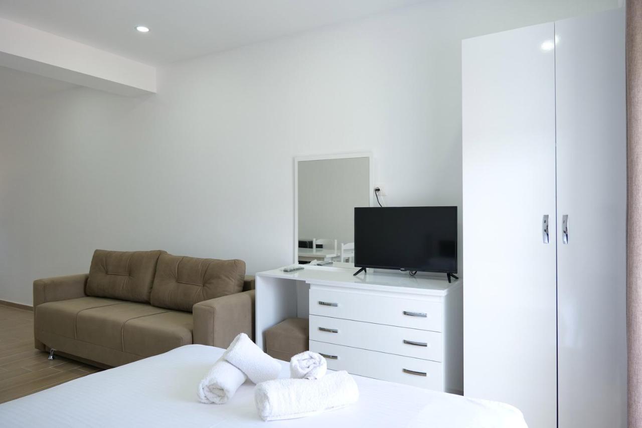 Iljo Apartments Ksamil Exteriér fotografie