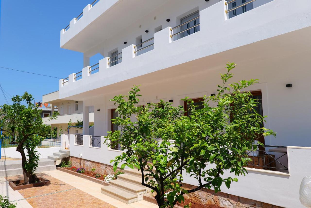 Iljo Apartments Ksamil Exteriér fotografie