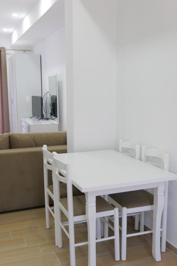 Iljo Apartments Ksamil Exteriér fotografie