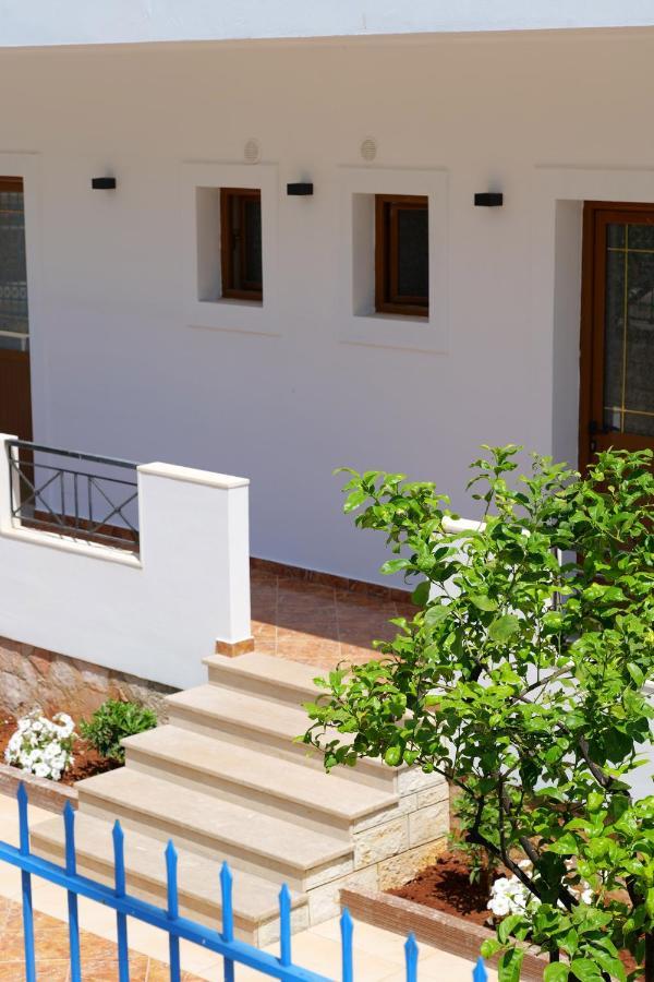 Iljo Apartments Ksamil Exteriér fotografie